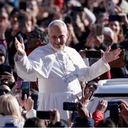 Il Papa: «Se non custodiamo il Creato finiamo per devastarlo»