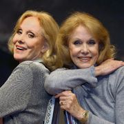 Il caso delle gemelle Kessler ci interroga su ciò che siamo diventati