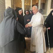 La visita dalle agostiniane, la Messa, il pranzo: cos'ha fatto il Papa a Montefalco