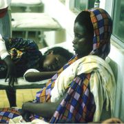 Solo 17 a dollari a testa per la sanità: la voragine di salute dei Paesi fragili