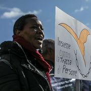 Insegniamo ai giovani a rifiutare ogni sopraffazione contro le donne