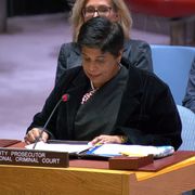 Il caso Almasri non è chiuso, la Corte internazionale reclama la consegna