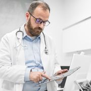 Un “Dragon” al fianco dei medici? Ma l’efficienza non è tutto