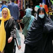 Iran: donne senza velo a maratona, aperto procedimento penale