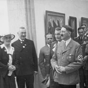 Adolf Hitler il predone: la razzia infinita dell'arte