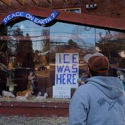 Nel Massachussets fa scalpore il Presepe "anti-Ice"