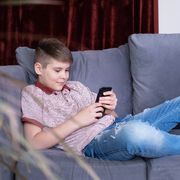 La trappola dei social è reale: l’Australia interviene, e l'Italia?