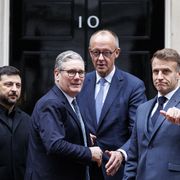 Per l'Ucraina una "tregua di Natale" e una pace alla coreana: a che punto sono le trattative