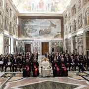 Non è il momento di mandare in pensione i diplomatici