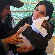 Neonata morta di freddo in una tenda a Khan Yunis