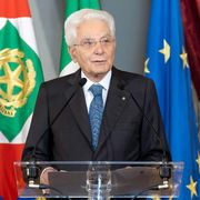 Disinformazione e attacco all'Europa, gli altolà di Mattarella