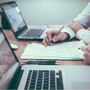 Nelle imprese l’IA ora raddoppia. «Un Osservatorio per l’impatto»