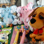 Balocchi o tarocchi? Il “gioco” sulla pelle dei bambini vale 1 miliardo l'anno