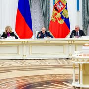 Chi sono gli uomini e le donne del "cerchio magico" di Putin (che lui non consulta)