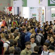 I giovani continuano a credere nella speranza che offre il lavoro