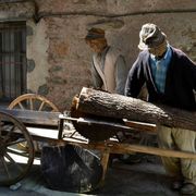 Come 120 “babaciu” stanno ripopolando un borgo nel Cuneese