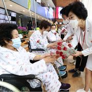 Nel 2025 10,84 milioni di persone in Corea del Sud avevano 65 anni o più