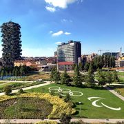 Via l’asfalto e il cemento dalle città, ora torna la terra