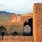 Bando all’esotismo, l’Oriente siamo noi