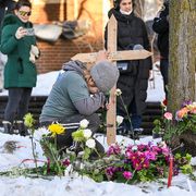 Agente anti-immigrazione uccide una donna, proteste nelle città Usa