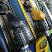 Accise e prelievi record: l'automobile per il fisco è una miniera d'oro