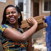 Il sogno di Anne: una casa sicura per tutte le madri sole dell'Uganda