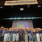 I ragazzi dell'Istituto Barbara Melzi con don Luigi Ciotti al Teatro Tirinnanzi di Legnano in occasione del primo anniversario del presidio di Libera costituito nella scuola e dedicato a Marcella Di Livrano