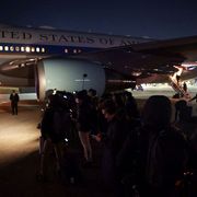 L'Air Force One presidenziale è stato costretto a rientrare alla base di Andrews per un problema elettrico