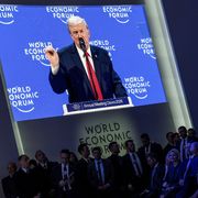 Trump a Davos: la Groenlandia «pezzo di ghiaccio, la vogliamo»