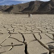 Un bacino idrico prosciugato vicino al confine afghano a Chaman, in Pakista
