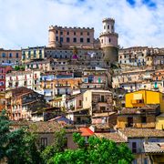 Nel 2026 previsti 21 milioni di arrivi nei piccoli comuni. Ecco l'antidoto all'overtourism