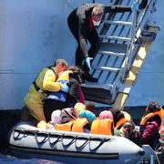 L'unico sopravvissuto al naufragio: ho visto scomparire 50 migranti