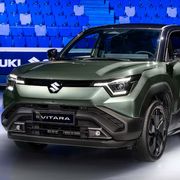 Una sola elettrica e tutto ibrido: la scelta di Suzuki per restare a galla