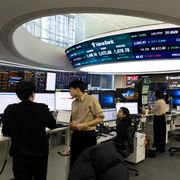 Quando un lavoro non basta più: la corsa dei sudcoreani per il doppio impiego