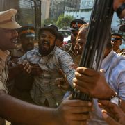 Proteste in Banglandesh scoppiate dopo il linciaggio del lavoratore indù