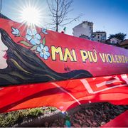 Un adolescente su 4 vittima di atteggiamenti violenti in una relazione