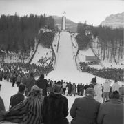 Giochi invernali, in 86 fotografie d’epoca la prima edizione italiana di Cortina ’56