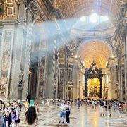 La Basilica di San Pietro compie 400 anni: «Casa per l’umanità in ricerca»