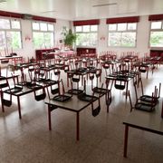 Pagelle per i figli, ansia per i genitori