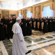 Il Papa ai Legionari di Cristo: «Continuate a vivere in atteggiamento di preghiera, umiltà e libertà interiore»