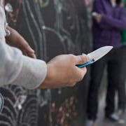 «Consegnate i coltelli in chiesa», l'appello di don Matteo Galli ai giovani