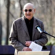 Dialogo, confronto, no alle parole d’odio: così ciascuno può difendere la democrazia