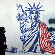 L'arsenale dell'Iran e i missili puntati contro le basi Usa: ecco cosa spaventa l'America