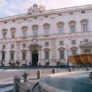 Governo, Aula e magistratura. Equilibrio oltre il referendum