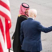 C'è una partita sul nucleare e gli Usa la stanno giocando con l'Arabia Saudita di Bin Salman