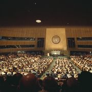 Politica estera: quale rotta occorre seguire nella tempesta