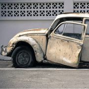 Auto abbandonate: ora sarà più facile eliminarle