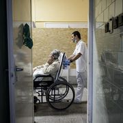 Cure palliative, il diritto di non dire mai “basta”
