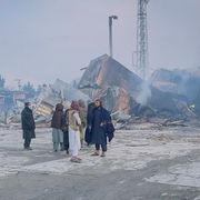 A Kabul un massacro nel silenzio: 400 morti sotto le bombe del Pakistan