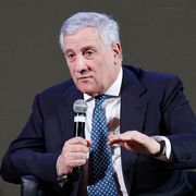 Tajani: «Con il Sì è garantito più equilibrio. Molti magistrati voteranno così»